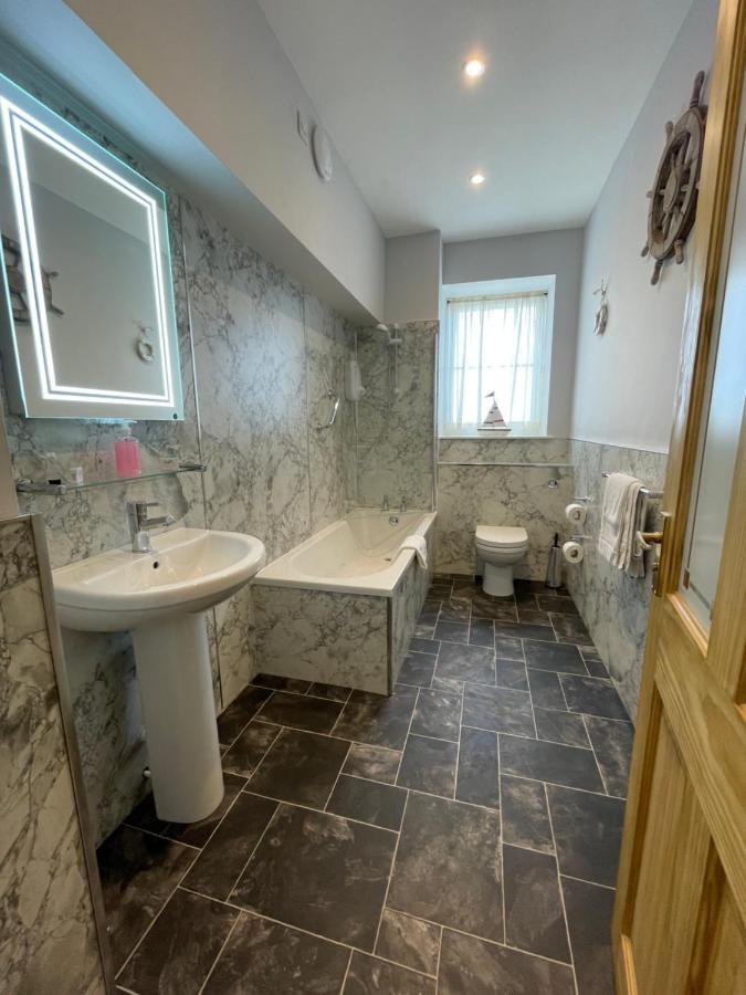 Chandlers Bnb Seahouses Buitenkant foto